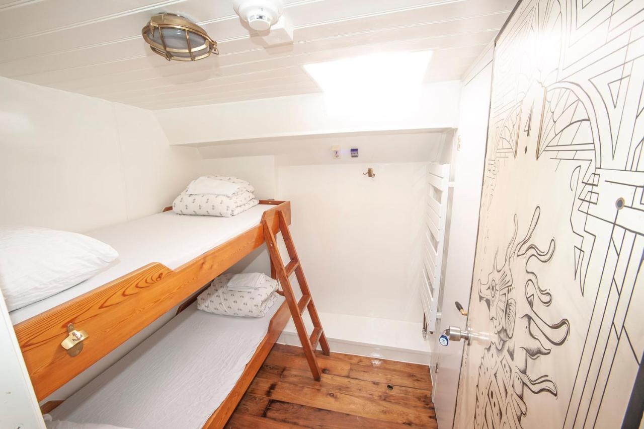 The Cabin @ Mps Noorderzon อัมสเตอร์ดัม ภายนอก รูปภาพ