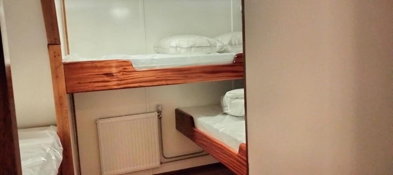 The Cabin @ Mps Noorderzon อัมสเตอร์ดัม ภายนอก รูปภาพ